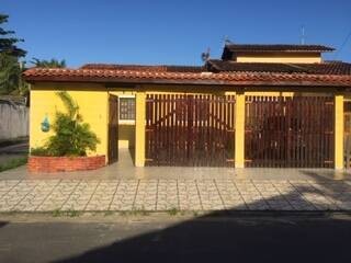 Casa 2 dts ( 1 suite ) - Ótima Localização - Porto Novo/Caraguá