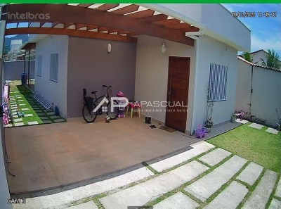 Casa nova, com planejados, em bairro residencial em Caraguatatuba!