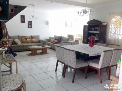 Casa a Venda no Porto Novo em Caraguatatuba