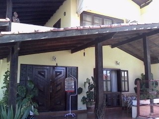 CASA PARA VENDA E LOCAÇÃO NO BAIRRO DO INDAIÁ - CARAGUATATUBA/SP