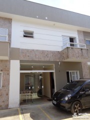 Excelente Casa dentro de Condomínio Fechado na Massaguaçu